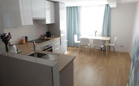 3 Rooms In Oficerskie